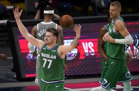 Luka Dončić Porzingis