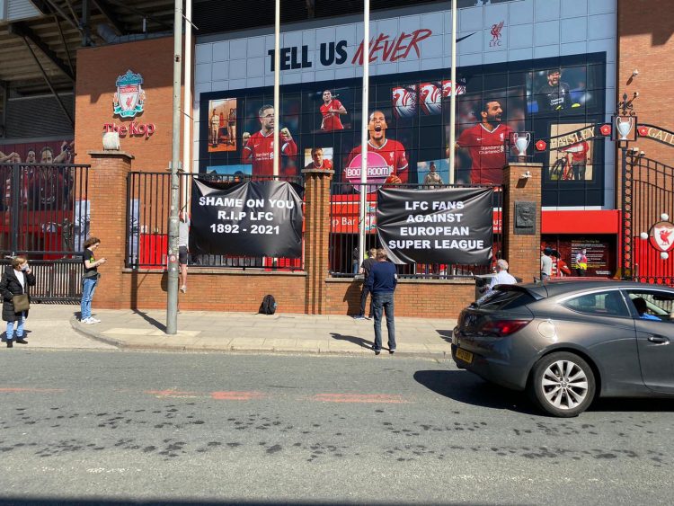 Spion Kop 1906/Twitter