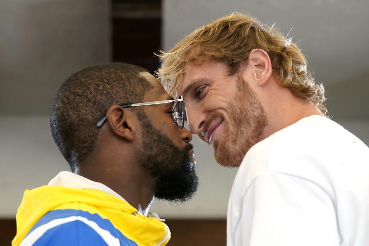 Floyd Mayweather Logan Paul