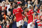 Fernandes in Pogba
