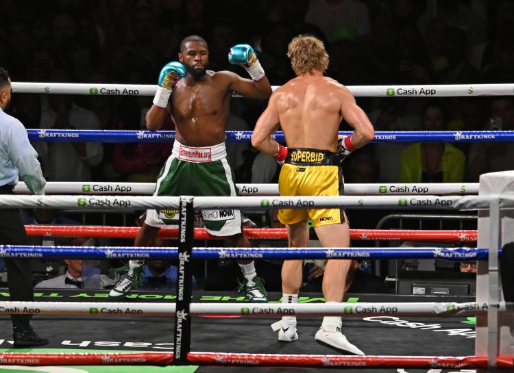 Floyd Mayweather Logan Paul