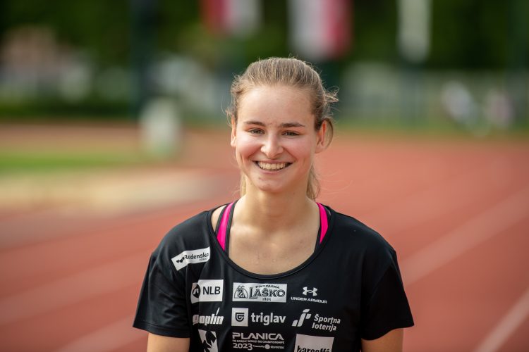 Nika Križnar