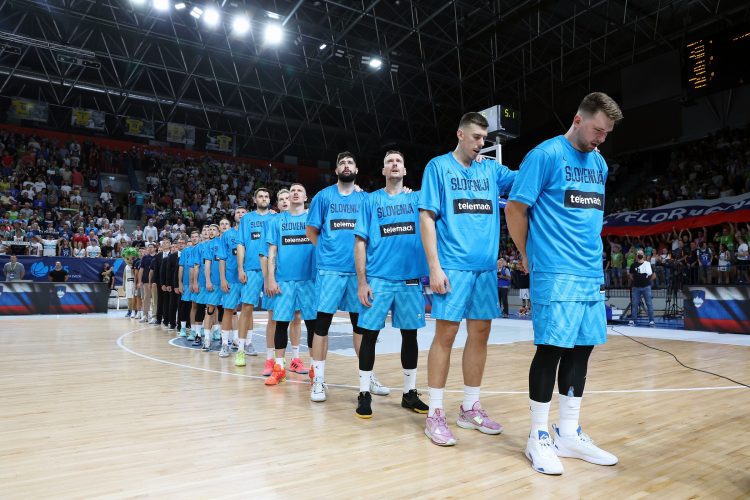 Slovenija Litva v živo