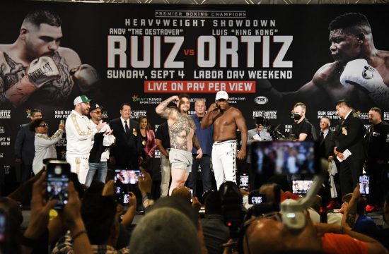 Andy Ruiz (L) Luis Ortiz(R)