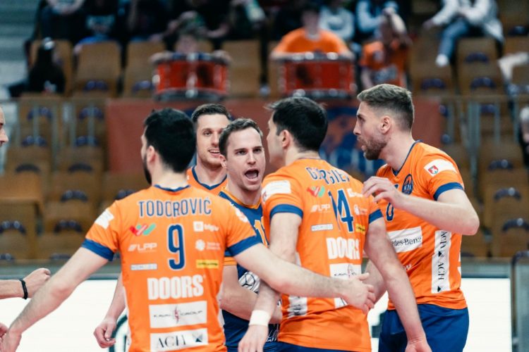 ACH Volley