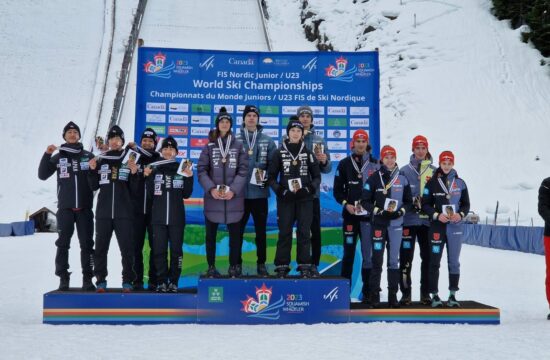 Skoki mladinci mešana ekipa