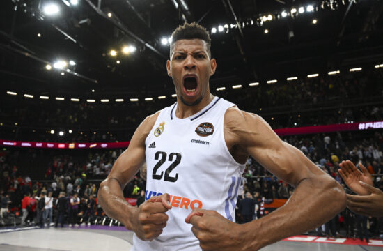 Walter Tavares