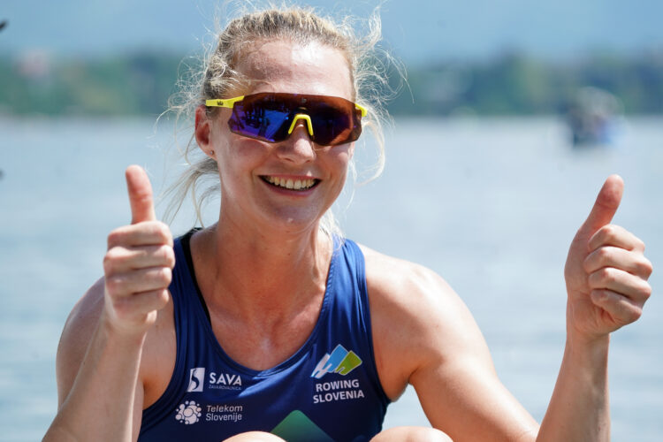 Nina Kostanjšek
