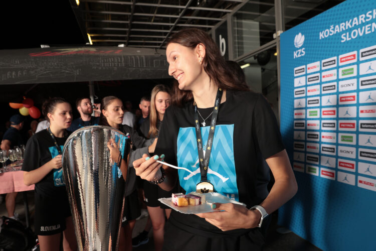 Slovenija košarka ženske U18