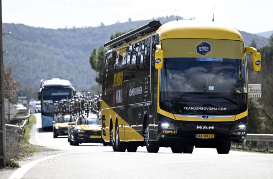 Jumbo Visma avtobus