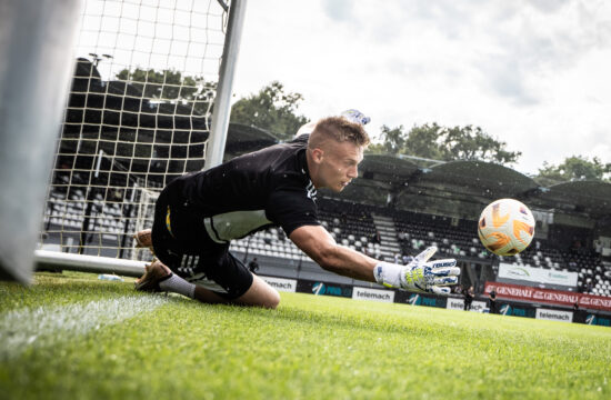 Klemen Mihelak