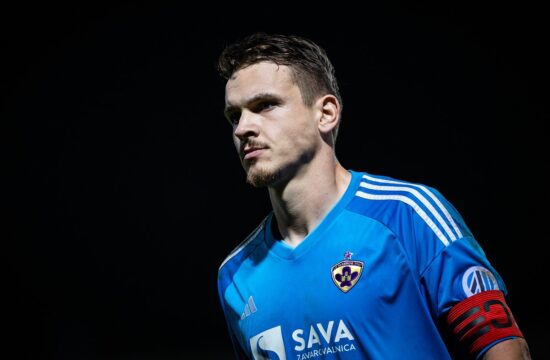 nogomet NK Aluminij NK Maribor