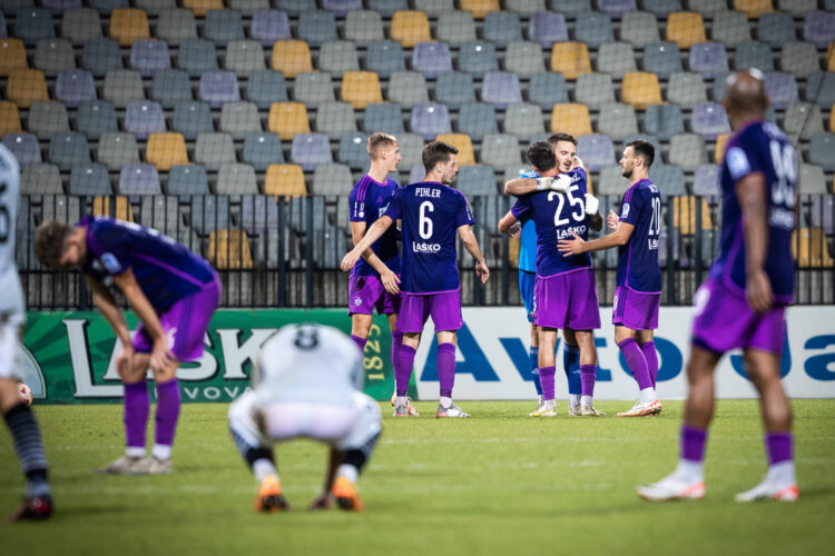 NK Maribor NK Radomlje