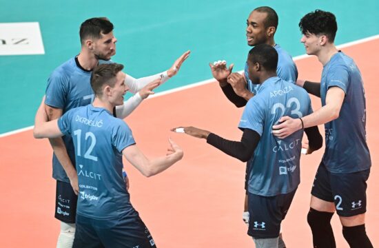 Calcit Volley