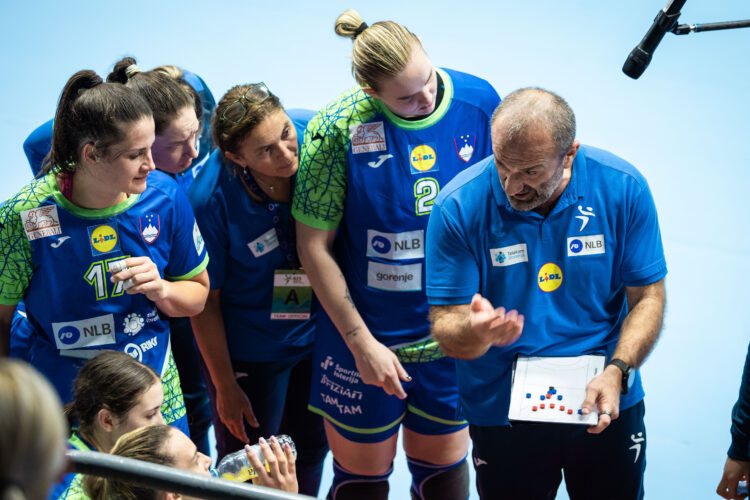 slovenska ženska rokometna reprezentanca Dragan Adžić