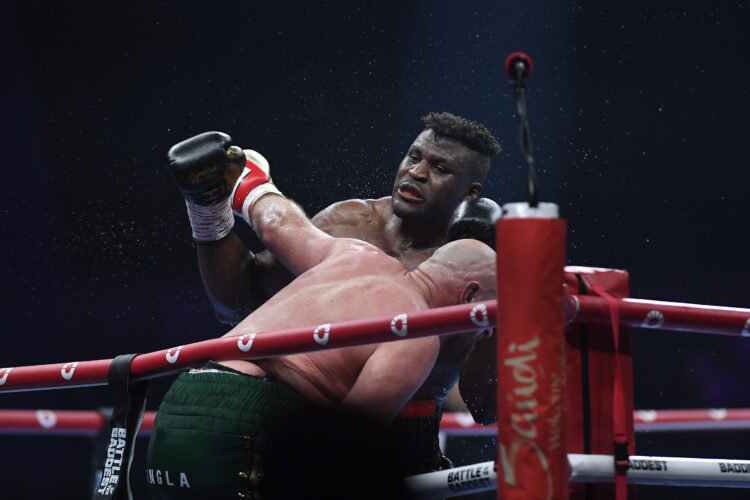 Tyson Fury Francis Ngannou