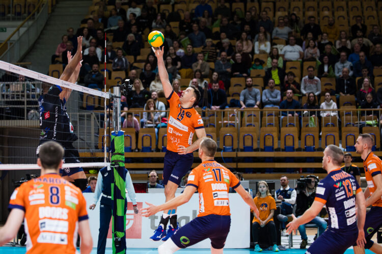 ACH Volley