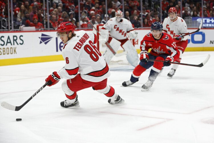NHL: Carolina Hurricanes at Washington Capitals