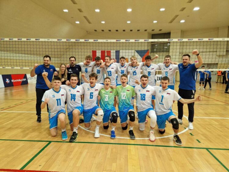 Slovenska odbojkarska reprezentanca do 18 let