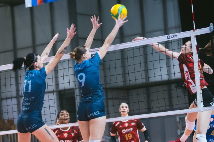 Calcit Volley