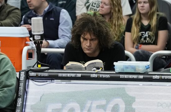 Robin Lopez