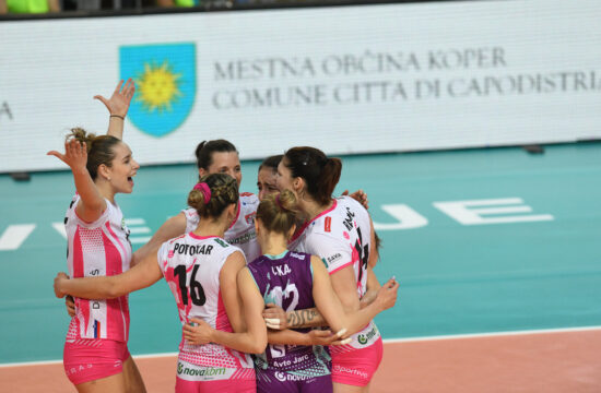 Nova KBM Branik - Calcit Volley