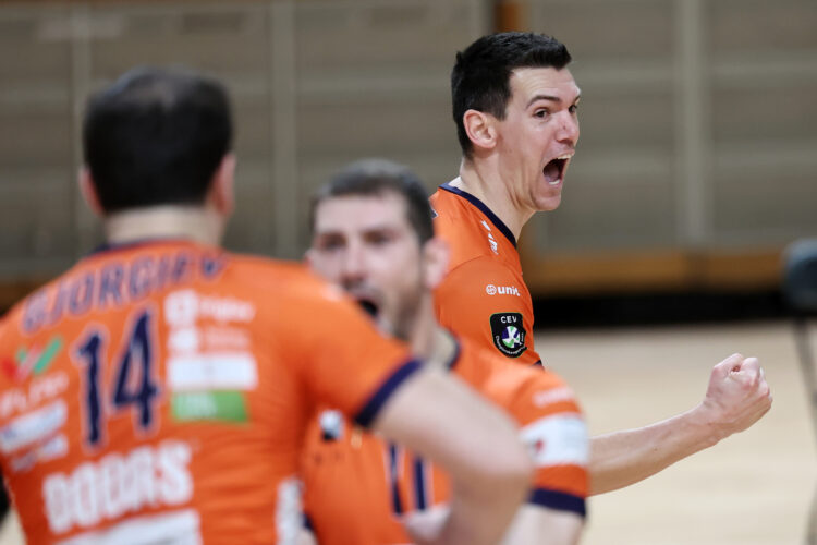 ACH Volley