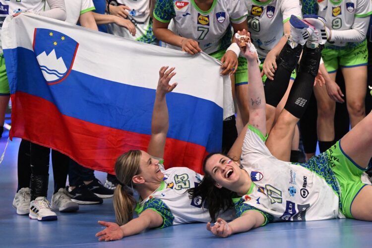 slovenska ženska košarkarska reprezentanca