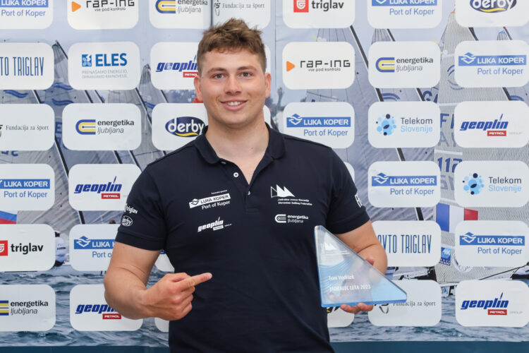 Toni Vodišek