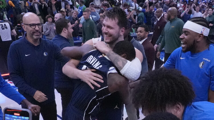 Mavericks Basketball