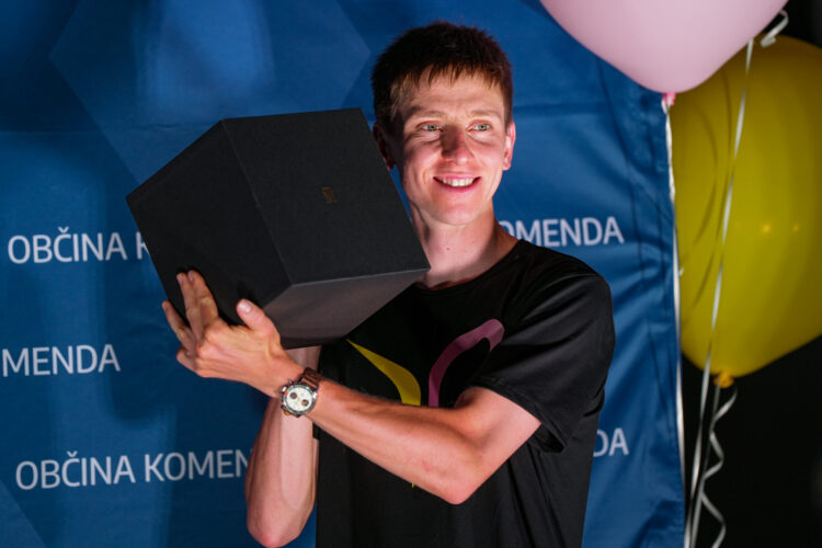 Sprejem Pogačarja v Komendi