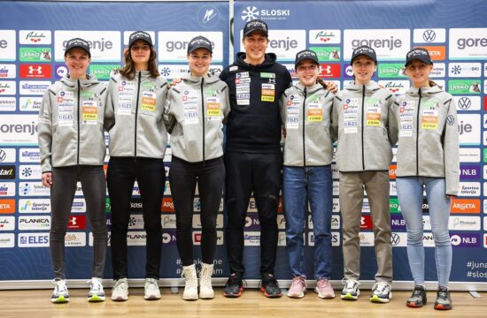 slovenska ženska skakalna reprezentanca