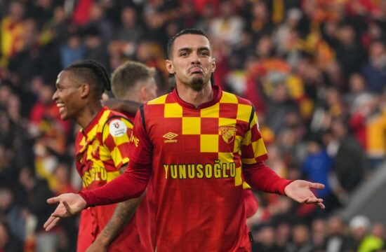 Goztepe v Caykur Rizespor - Turkish Super Lig