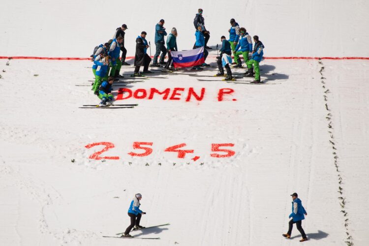 Domen Prevc Planica rekord