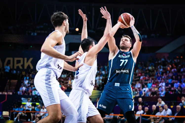 Luka Dončić; Izrael - Slovenija