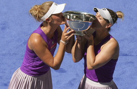 Erin Routliffe, Gabriela Dabrowski