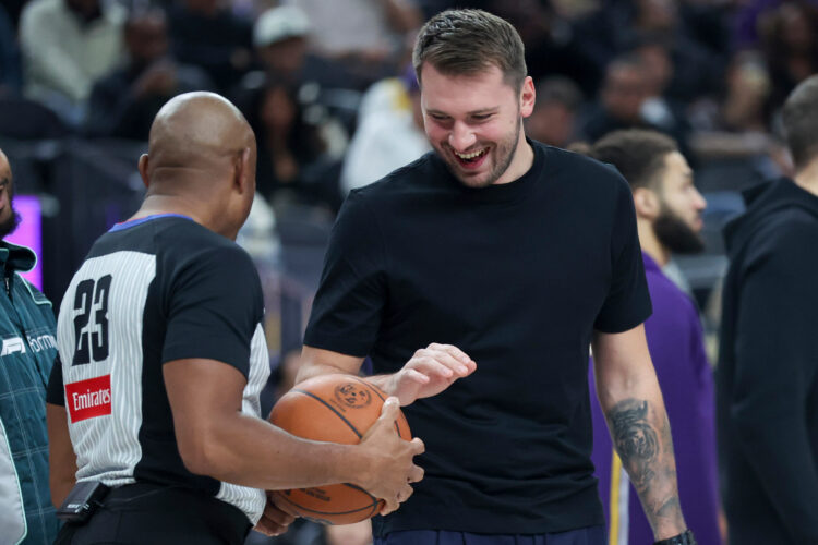 Mavericks Lakers Basketball