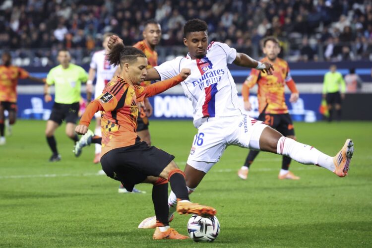 Paris FC, Lyon