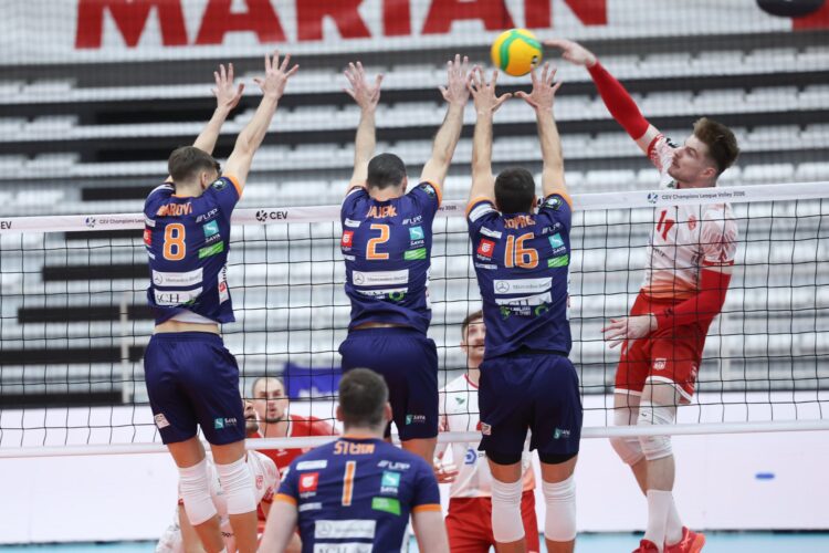 Dinamo Bukarešta - ACH Volley