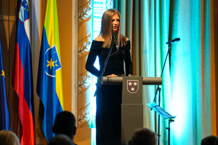 Tina Šutej