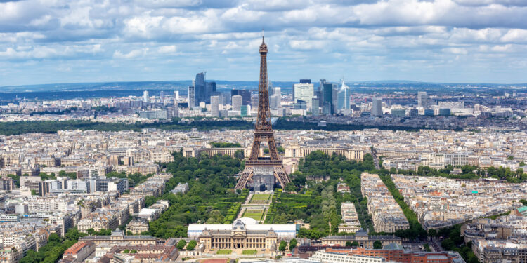 Paris Eiffel Turm Eiffelturm Eiffel-Turm Reisen Panorama von oben in Frankreich Paris, Frankreich - 6. Juni 2022: Eiffel