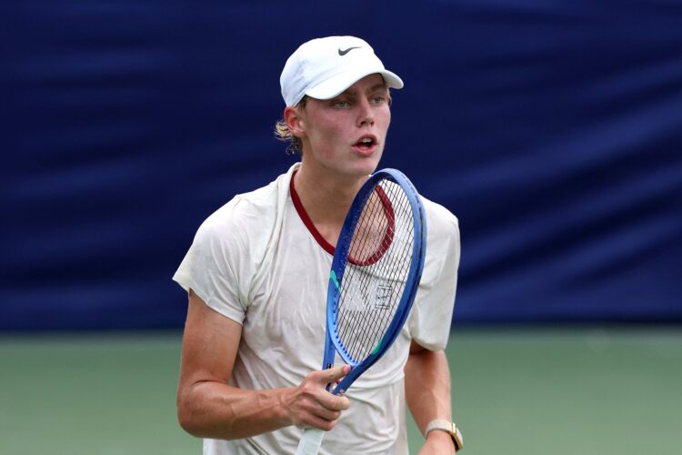 Cruz Hewitt